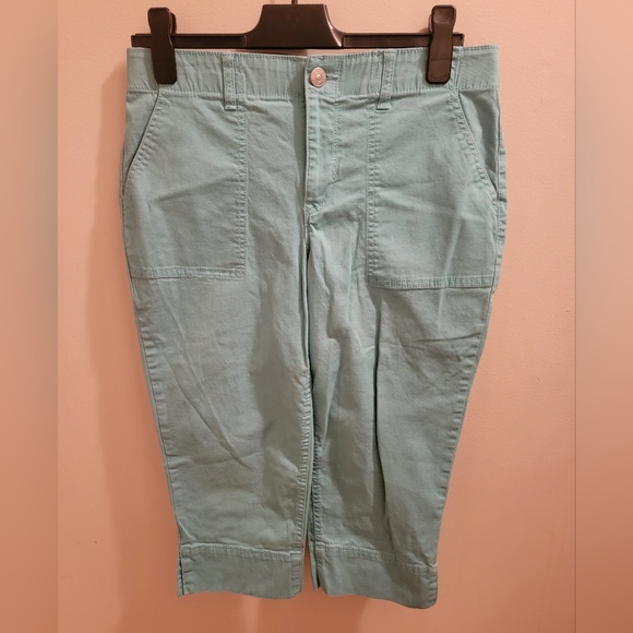 🌷2/$15 Gloria Vanderbilt capri pants for women. Size 8 - Picture 1 of 6